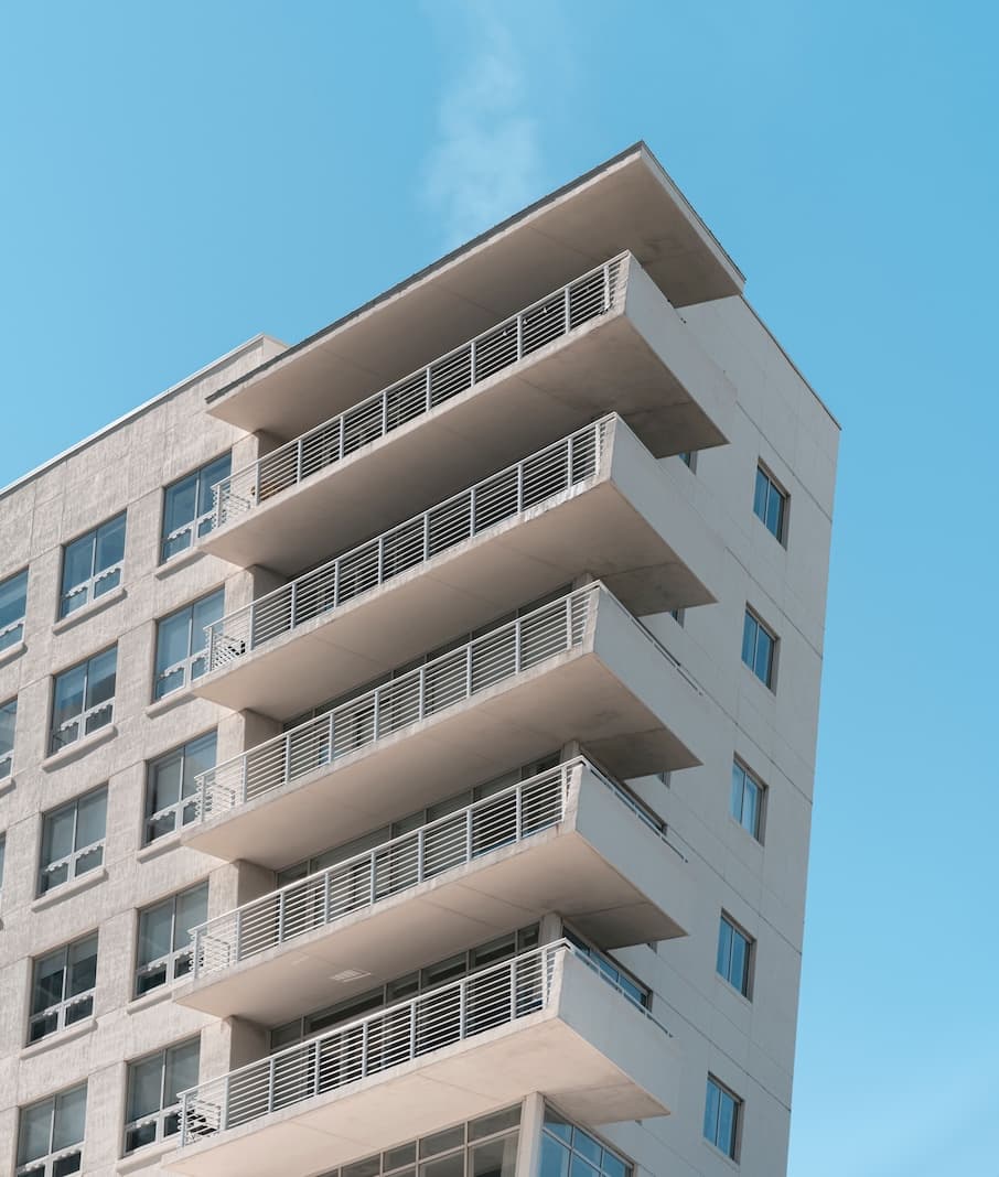 Multifamily Tech Trends 2026: What’s Changing Operations | SurfaceAI